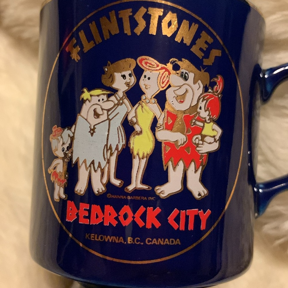 Flinstones Bedrock city vintage mug 8oz 1 cup
